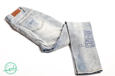 Womans Straight leg blue jeans
